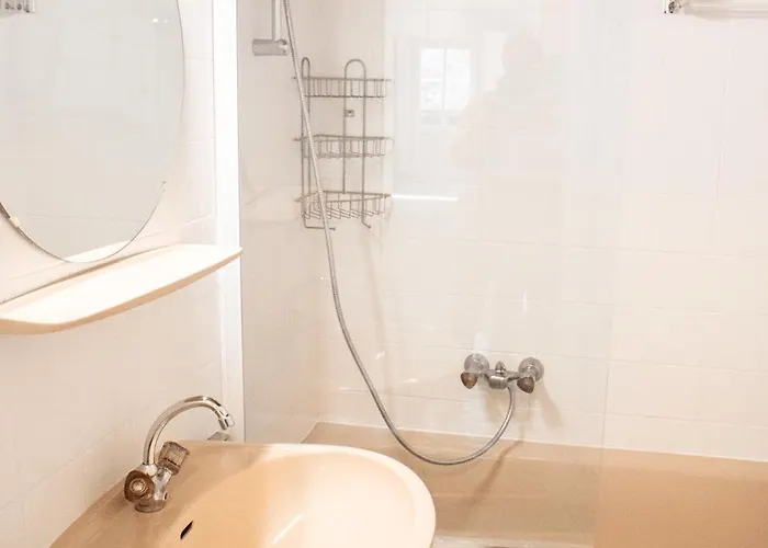 Appartementhaus Huber * אברזי