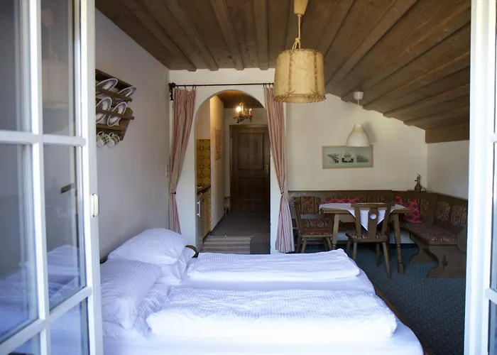 Appartementhaus Huber * אברזי